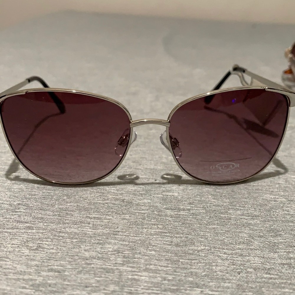 Oscar women’s sunglasses NWT